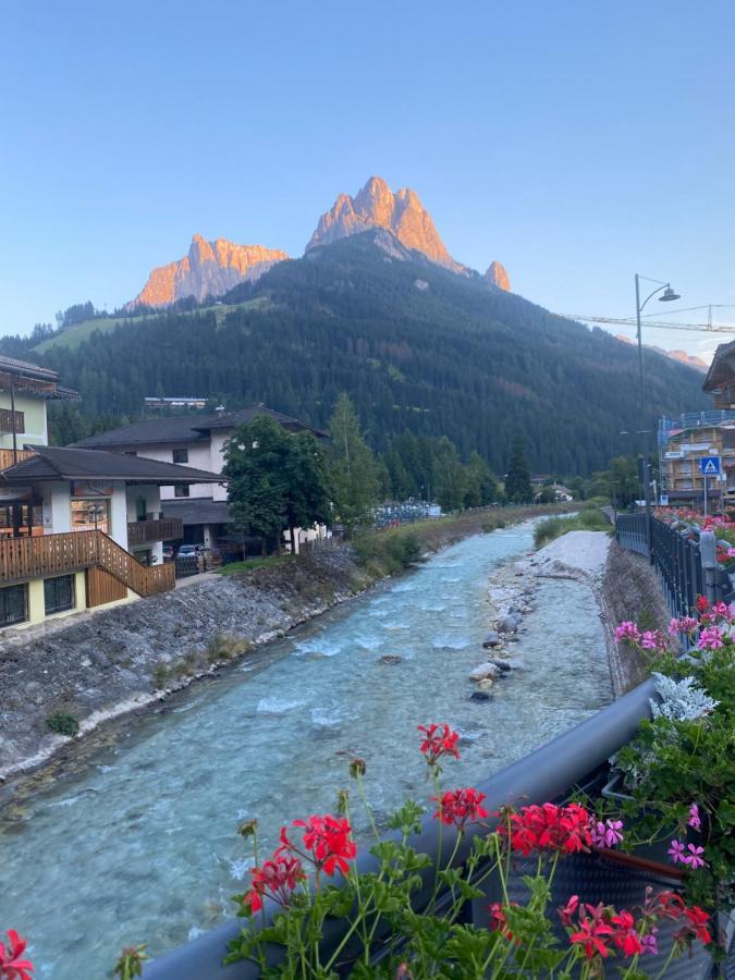 Garni Villa Elsa Pozza di Fassa Kültér fotó